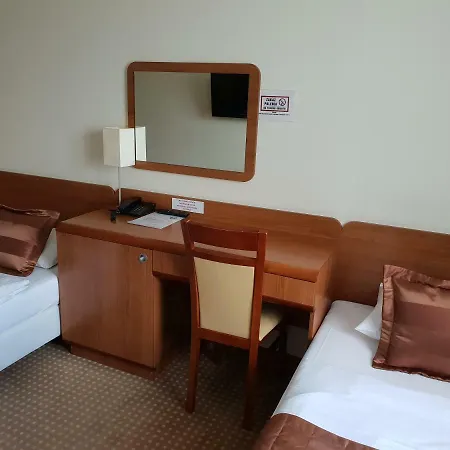 Centrum Okopowa 55 *