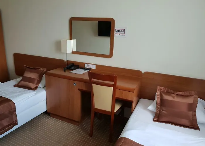 Centrum Okopowa 55 *