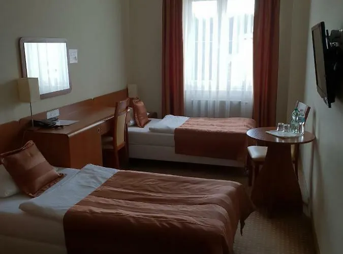 Centrum Okopowa 55 *